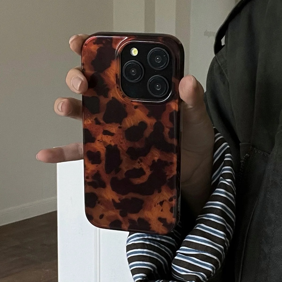 Retro Amber Dokulu Lazer Telef - Phone Accessories List incelemesi ve fiyatı