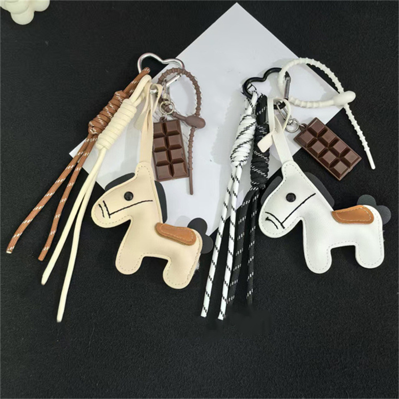 Yeni INS Tarzı Deri At Yılı Ce - Phone Accessories From China incelemesi ve fiyatı